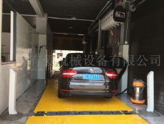 辽宁铁岭车浴兰汽车底盘清洗机洗车设备订购！