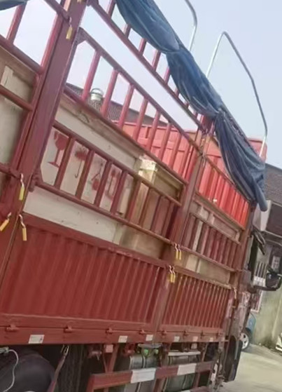 发往韩国首尔总代又增添3台双臂至尊黄